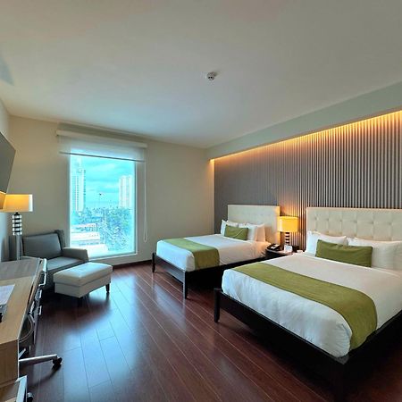Отель Ramada Plaza By Wyndham Panama Punta Pacifica Экстерьер фото