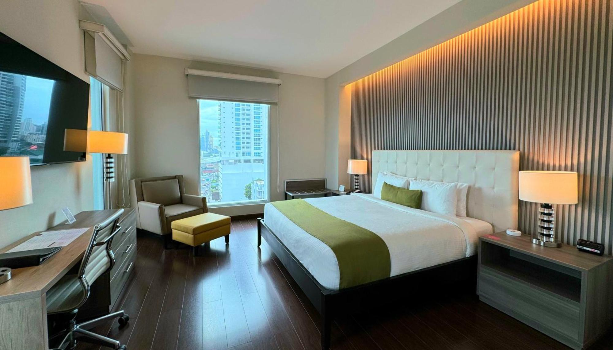 Отель Ramada Plaza By Wyndham Panama Punta Pacifica Экстерьер фото