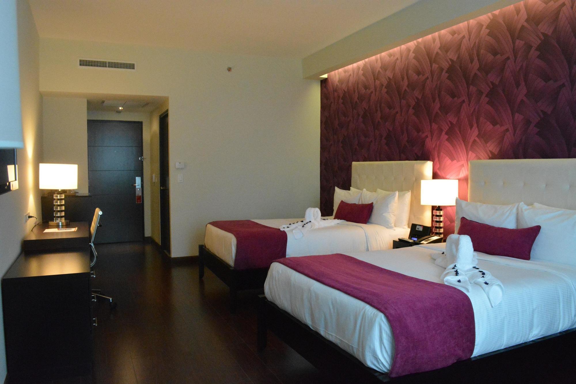 Отель Ramada Plaza By Wyndham Panama Punta Pacifica Экстерьер фото