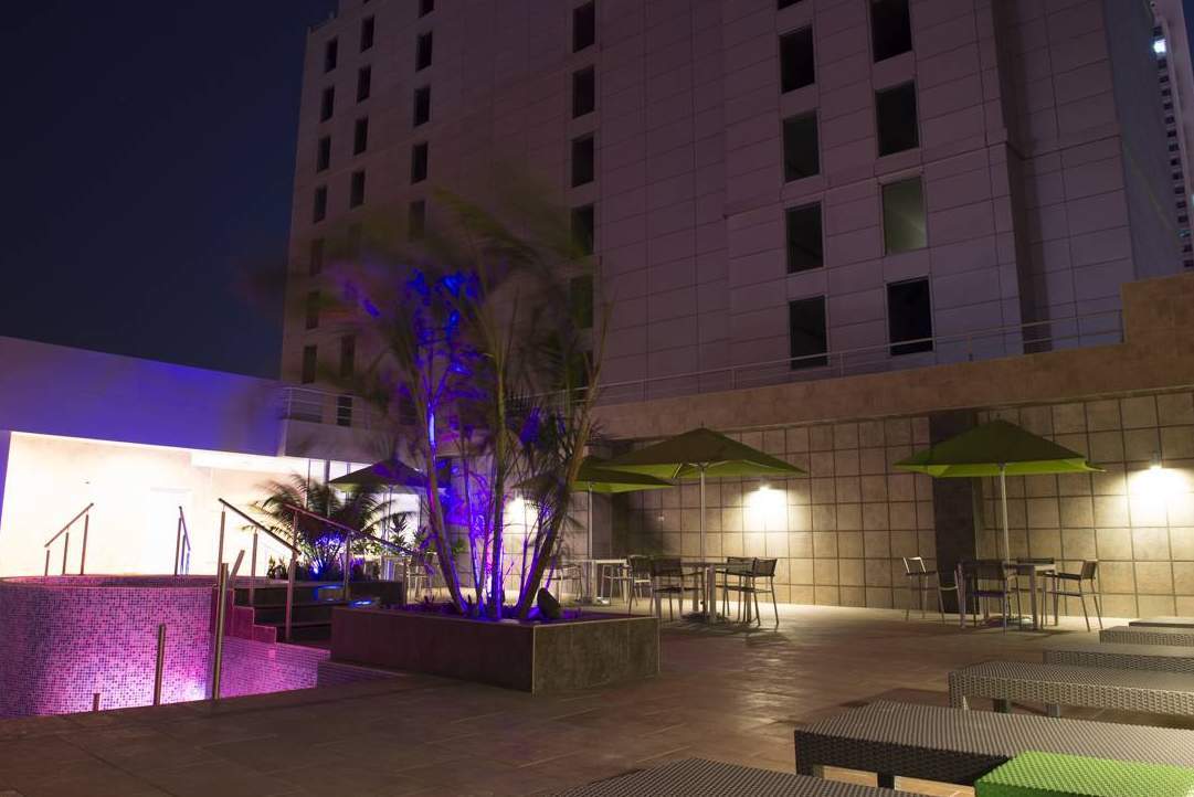 Отель Ramada Plaza By Wyndham Panama Punta Pacifica Экстерьер фото